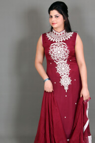 SARA KHAN number 0503908342